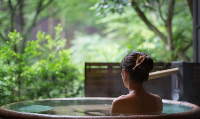 日本温泉酒店工作人文签证,随时面试,提供住宿及工作餐