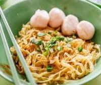 新加坡大型鱼丸工厂普工