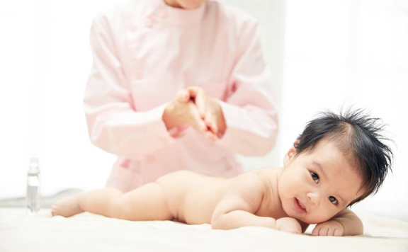 新加坡工签：育儿嫂、婴儿老师